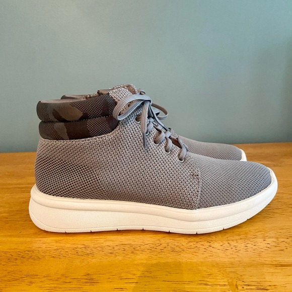 CLOUDSTEPPERS by Clarks
Washable Knit Boots - Ezera
Tie / Women’s size 7 - Picture 2 of 12